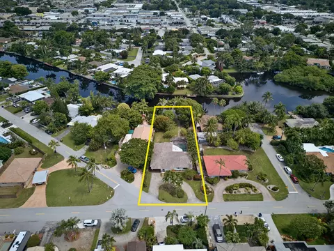 201 NE 29th St, Wilton Manors, FL 33334