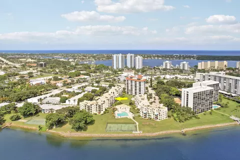 372 Golfview Rd #403, North Palm Beach, FL 33408