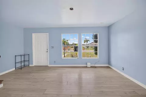 1028 36th St, West Palm Beach, FL 33407