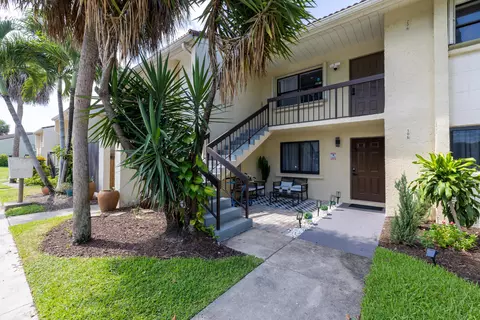 22415 SW 61st Way #206, Boca Raton, FL 33428