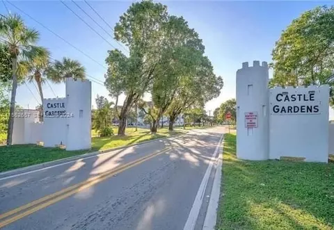 2251 NW 48th Ter, Lauderhill, FL 33313