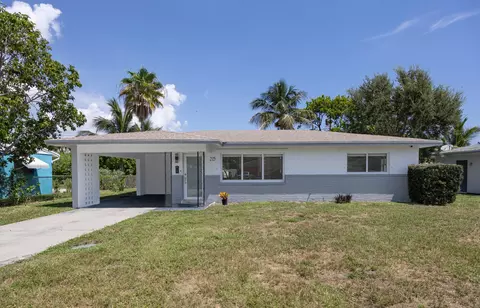 215 Evergreen Dr, West Palm Beach, FL 33403