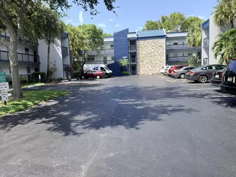 3150 Holiday Springs Blvd #8-111, Margate, FL 33063