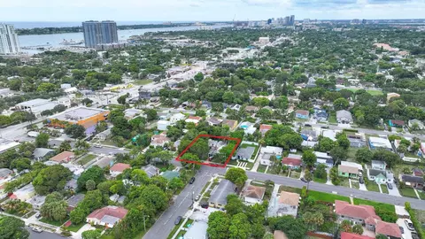 638 50th St, West Palm Beach, FL 33407
