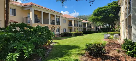 2496 Centergate Dr #203, Miramar, FL 33025