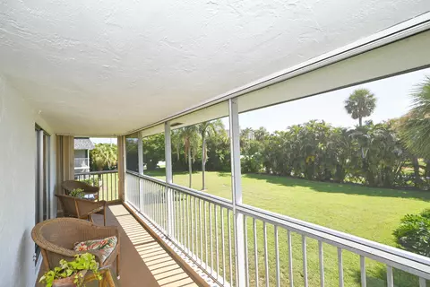 Exterior - 1100 E Indiantown Rd #113, Jupiter, FL 33477 photo 3 of 8