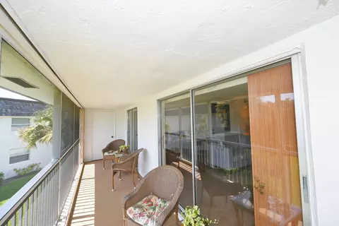 Exterior - 1100 E Indiantown Rd #113, Jupiter, FL 33477 photo 4 of 8