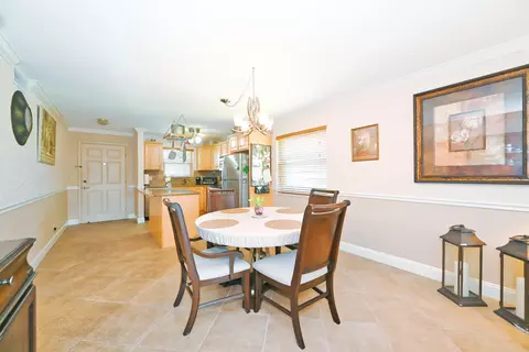Dining - 1100 E Indiantown Rd #113, Jupiter, FL 33477 photo 2 of 2