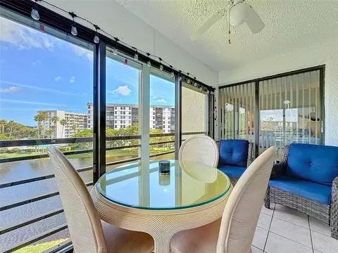 2309 S Cypress Bend Dr #515, Pompano Beach, FL 33069