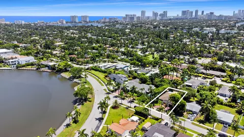View/Area - 1230 Taylor St, Hollywood, FL 33019 photo 4 of 5