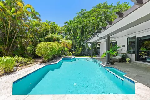 Exterior - 1230 Taylor St, Hollywood, FL 33019 photo 3 of 6