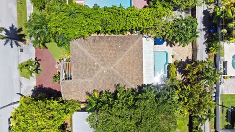 View/Area - 1230 Taylor St, Hollywood, FL 33019 photo 1 of 5