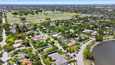 View/Area - 1230 Taylor St, Hollywood, FL 33019 photo 5 of 5