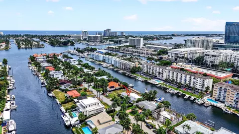 1636 SE 14th St, Fort Lauderdale, FL 33316