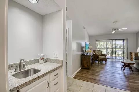 Kitchen - 1132 Keystone Dr #A, Jupiter, FL 33458 photo 4 of 4