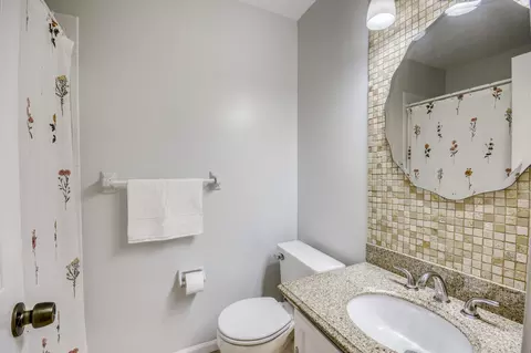 Bath - 1132 Keystone Dr #A, Jupiter, FL 33458 photo 3 of 3