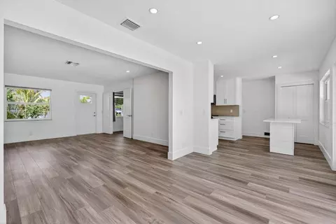 Living - 364 Venus Ave, Tequesta, FL 33469 photo 12 of 12