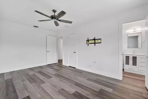 Bedroom - 364 Venus Ave, Tequesta, FL 33469 photo 4 of 7
