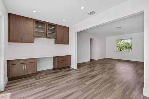 Living - 364 Venus Ave, Tequesta, FL 33469 photo 11 of 12