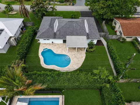 View/Area - 364 Venus Ave, Tequesta, FL 33469 photo 1 of 7