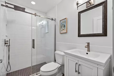 Bath - 364 Venus Ave, Tequesta, FL 33469 photo 2 of 2