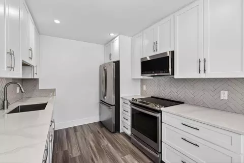 Kitchen - 364 Venus Ave, Tequesta, FL 33469 photo 6 of 6