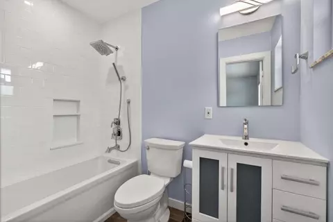 Bath - 364 Venus Ave, Tequesta, FL 33469 photo 1 of 2