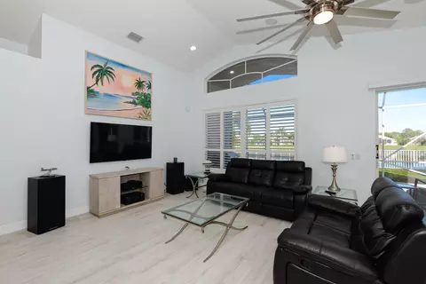 Living - 1039 SE Westminster Pl, Stuart, FL 34997 photo 2 of 6