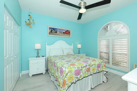 Bedroom - 1039 SE Westminster Pl, Stuart, FL 34997 photo 4 of 5