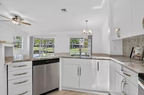 1971 Discovery Cir E, Deerfield Beach, FL 33442