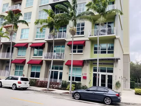 313 NE 2nd St #305, Fort Lauderdale, FL 33301
