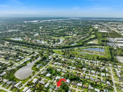 View/Area - 2330 SE Madison St, Stuart, FL 34997 photo 3 of 5