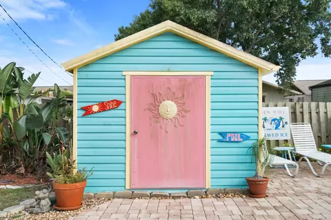 Exterior - 2330 SE Madison St, Stuart, FL 34997 photo 15 of 16