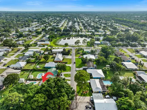 View/Area - 2330 SE Madison St, Stuart, FL 34997 photo 4 of 5