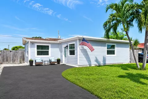 238 SW 10th Ave, Delray Beach, FL 33444