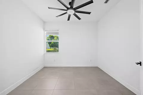 Bedroom - 1131 Verde Ct, Lighthouse Point, FL 33064 photo 2 of 4