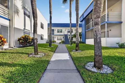 515 Normandy Ln, Delray Beach, FL 33484