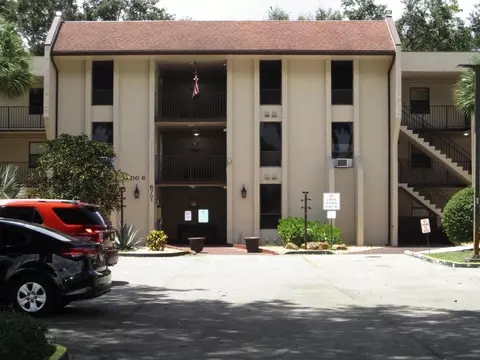 6751 N University Dr #312, Tamarac, FL 33321