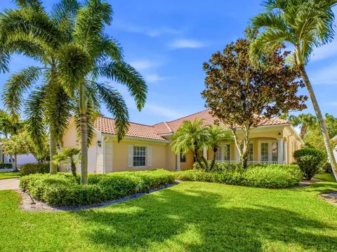 8033 Kaliko Ln, Wellington, FL 33414