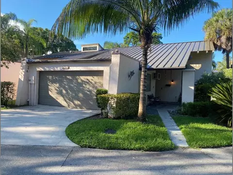 3400 Spring Bluff Pl, Lauderhill, FL 33319
