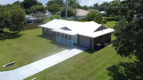 View/Area - 5572 SE Cable Dr, Stuart, FL 34997 photo 2 of 3