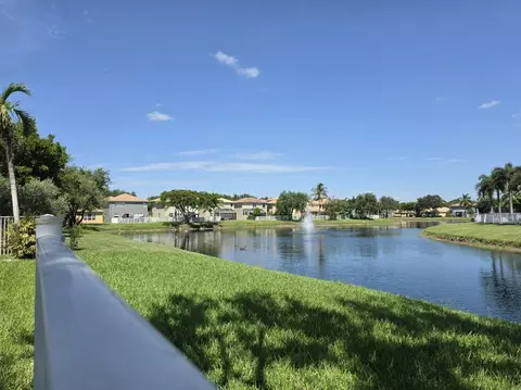 5292 Sancerre Cir, Lake Worth, FL 33463