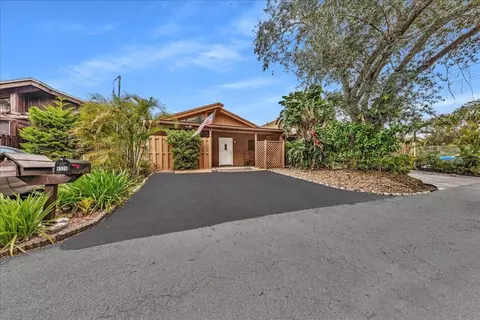 6120 NW 33rd Way, Fort Lauderdale, FL 33309
