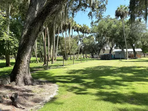Exterior - 2160 SW 28th Ave, Okeechobee, FL 34974 photo 12 of 14