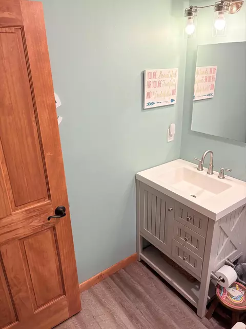 Bath - 2160 SW 28th Ave, Okeechobee, FL 34974 photo 5 of 5