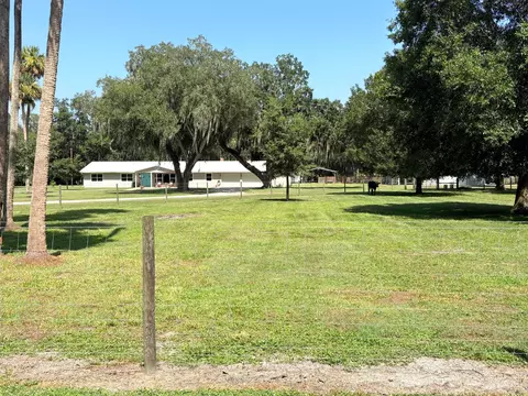 Exterior - 2160 SW 28th Ave, Okeechobee, FL 34974 photo 6 of 14