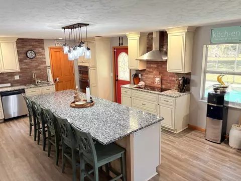 Kitchen - 2160 SW 28th Ave, Okeechobee, FL 34974 photo 1 of 2