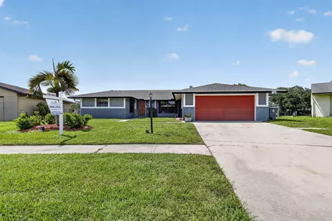 8353 Raymond Dr, Boynton Beach, FL 33472