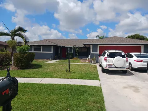 8353 Raymond Dr, Boynton Beach, FL 33472