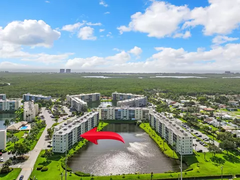 View/Area - 311 SE 3rd St SE #207, Dania Beach, FL 33004 photo 10 of 11